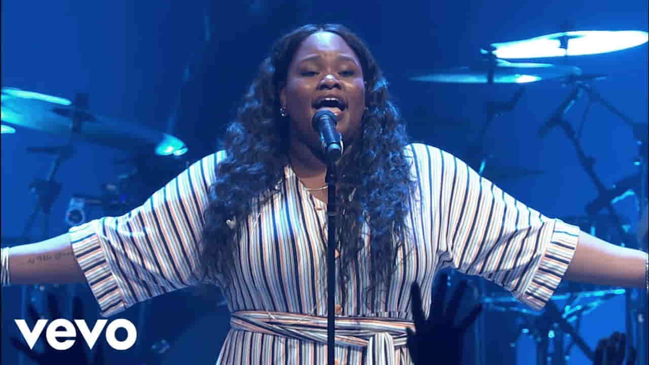Break Every Chain (Tasha Cobbs) Jesus Culture
